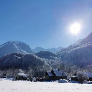 Magnifiques , T2 Ou Studio, Dans Village De Montagne Face Aux Thermes Appartement Aulus-les-Bains