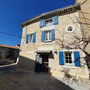 L'angélus, De Charme Au Coeur Du Vieux Village De Hébergement de vacances